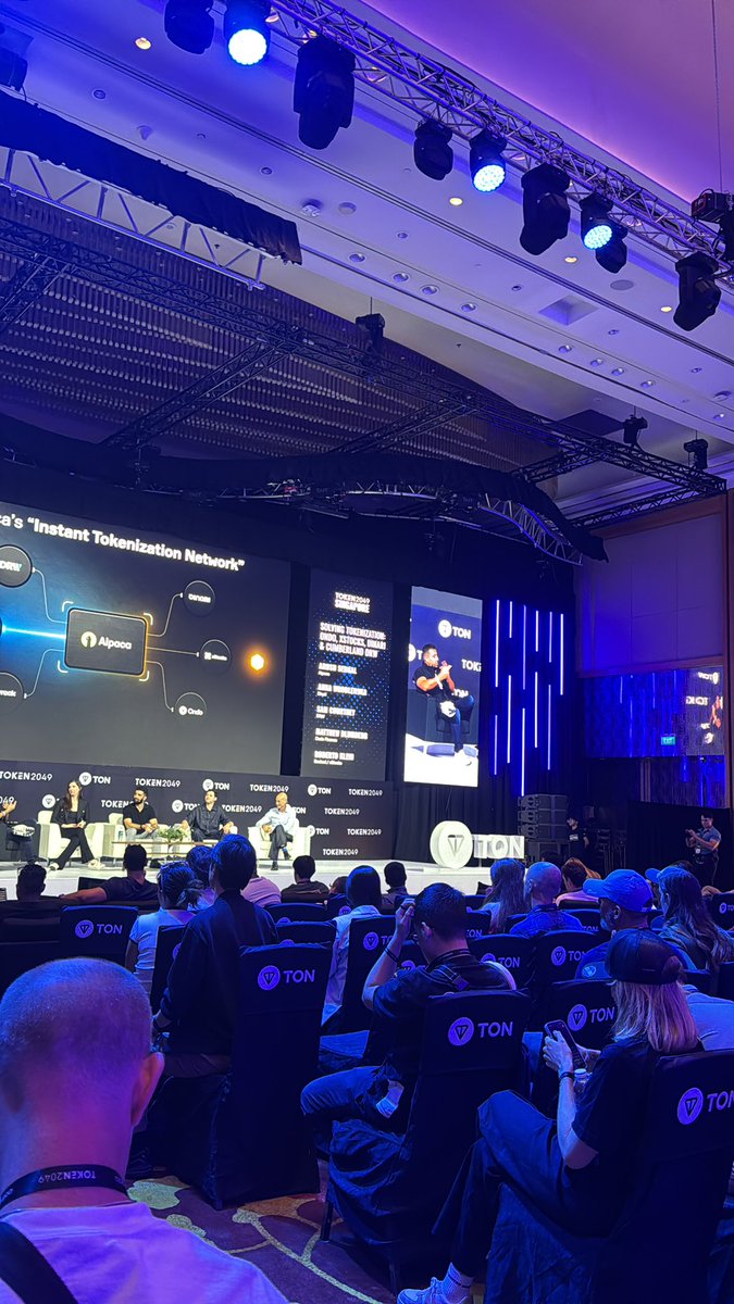 At #TOKEN2049 today. 

Who’s around 👀

<a href="/token2049/">TOKEN2049</a>