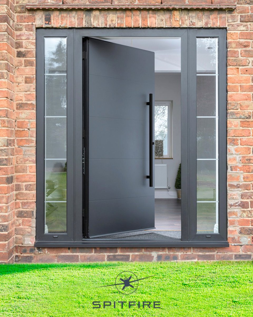 SpitfireDoors's tweet image. Minimal lines. Maximum impact.
This door is the perfect example of how clean design and smart security can transform your entrance.

Make your entrance unforgettable.
Design yours today.
#SpitfireDoors #AluminiumDoors #S200 #LuxuryEntrance #ModernHomes #FrontDoorGoals