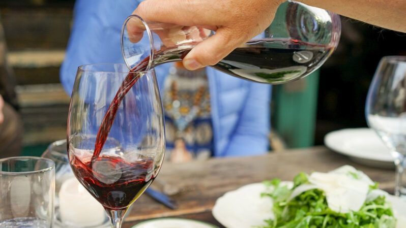 ☑︎ Enoturismo in Toscana: i numeri che raccontano un modello vincente | Analisi del CESEO evidenzia accoglienza familiare e patrimonio culturale, nuove opportunità per eventi e formazione nelle cantine toscane. | LEGGI QUI ➨ rossorubino.tv/?p=51710