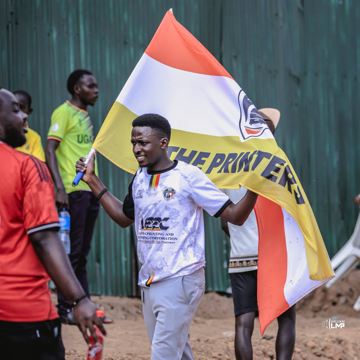WilliamLmp's tweet photo. ๐ธ|| Photos
๐|| UPL
๐๏ธ|| Bugonga Fisheries Ground,Entebbe
โฝ๏ธ|| @UPPC_FC ๐คช๐คช FANS
#StarTimesUPL || #EBBLUG || @UPL https://t.co/YeOKyjZ923