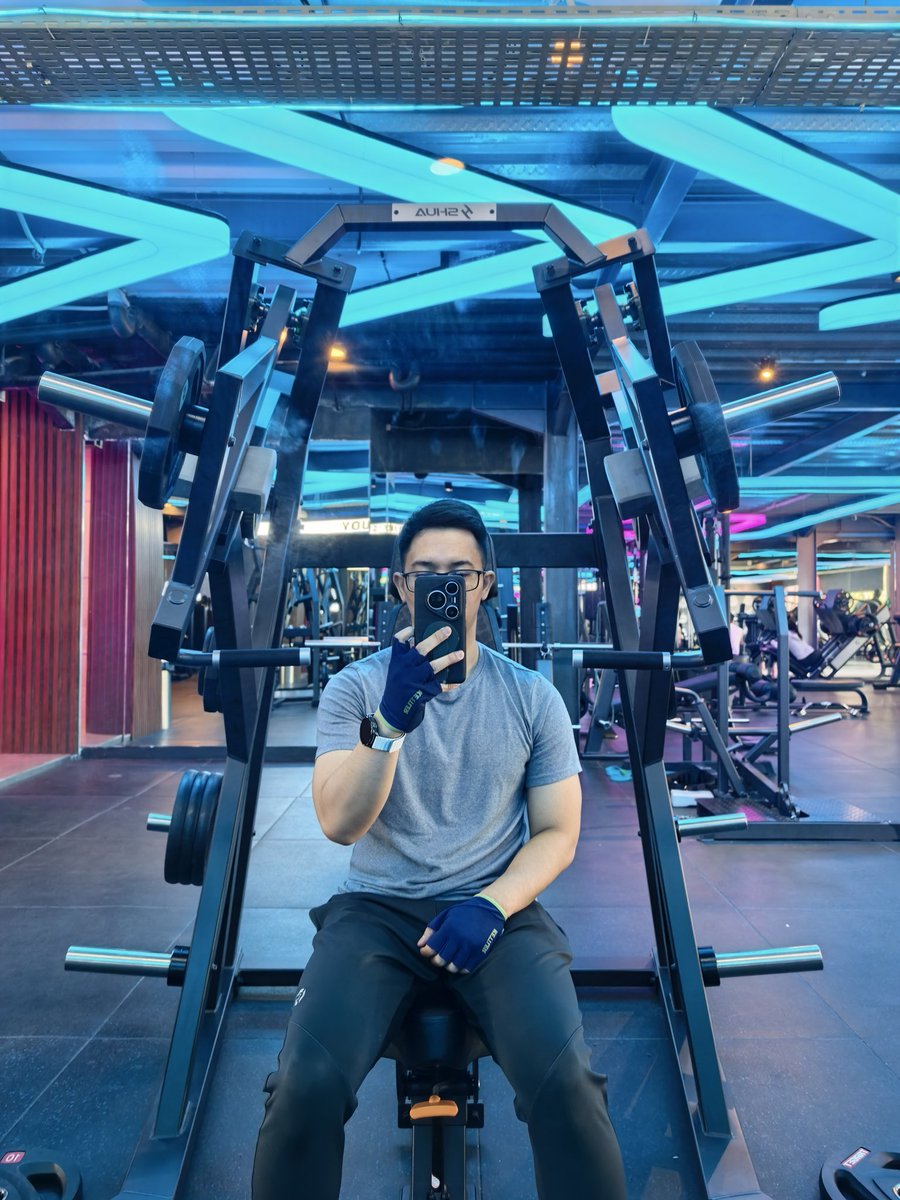 mataka09's tweet photo. Emg paling bener gymnya siang2….sepi! https://t.co/pluh8acR34