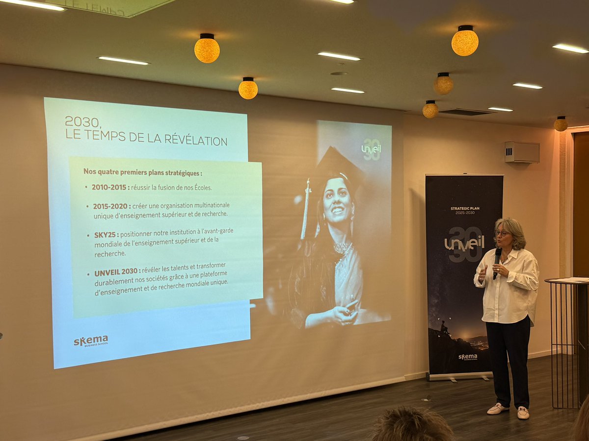 🌍UNVEIL 2030 : le nouveau plan stratégique de <a href="/SKEMA_BS/">SKEMA Business School</a> 

En direct de la conférence de presse pilotée par Alice Guilhon pour présenter les nouveautés et la stratégie de l’école ! 🔥

Toutes les infos à retrouver sur <a href="/PlaneteGe/">Planète Grandes Écoles</a> 📝