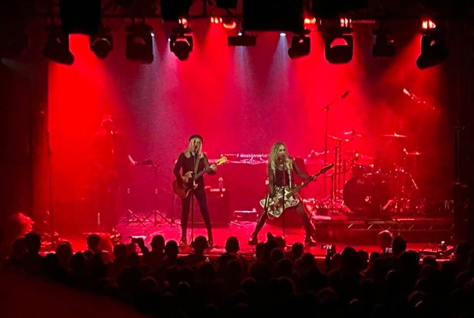 Just been to watch <a href="/bellytheband/">Belly</a> and I may have just witnessed the coolest bass player in the world. Gail Greenwood has ALL the moves. In awe!