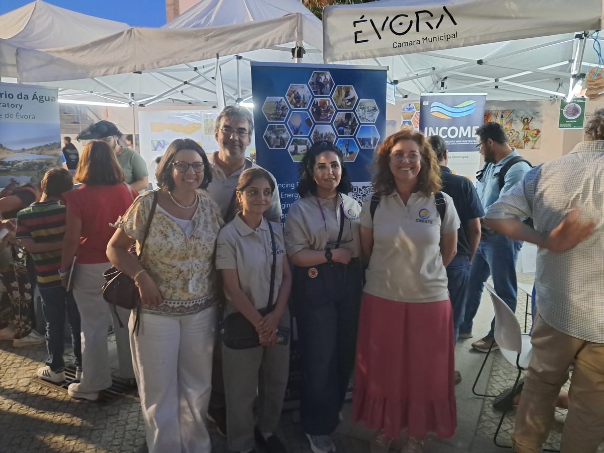 🌌 #ResearchersNight 2025 in Évora!
Our Dust-DN team from <a href="/UEvora/">UniversidadeÉvora</a>  joined the public to share science &amp; inspire curiosity:
Prof. Maria João Costa, Prof. Célia Antunes, Dr. Daniele Bortoli, Afrooz Jouzdani (DC), Noor Ul Ain (DC)
Bringing <a href="/Dust_Dn/">Dust Doctoral Network</a> research closer to society! 💨☀️