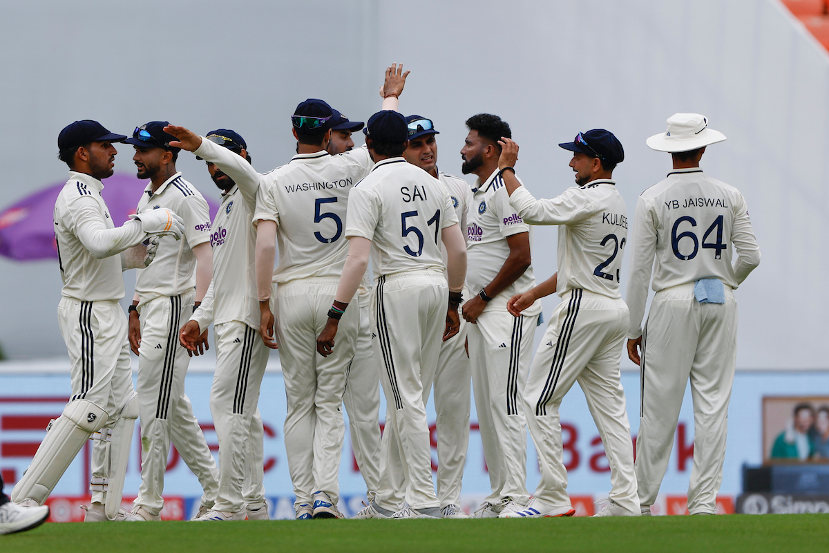 BCCI's tweet image. Washington Sundar joins the wicket taking party 👏

Khary Pierre is given out LBW!

West Indies 144/7

Live - bit.ly/INDvWI-1stTEST… #INDvWI #1stTEST #TeamIndia @IDFCfirstbank