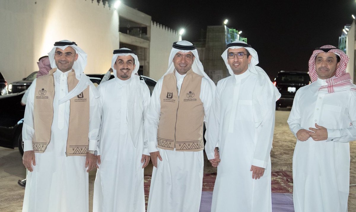 المرشد القابضة tweet media