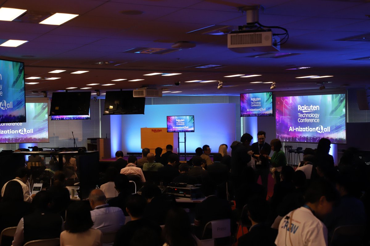 rakuten_tech's tweet photo. 昨年のRakuten Technology Conferenceでは、AIの力で未来を切り開くためのヒントが盛りだくさんでした🚀
今年もAIなどの最先端技術に関するセッションをお届けします!
📅 11/15(土)
📍 楽天本社(東京)+サテライト会場
🌐 お申込はこちら(参加無料)https://t.co/HfllKeENTi
#rtechconf #AInization https://t.co/mA4Jo5ISta
