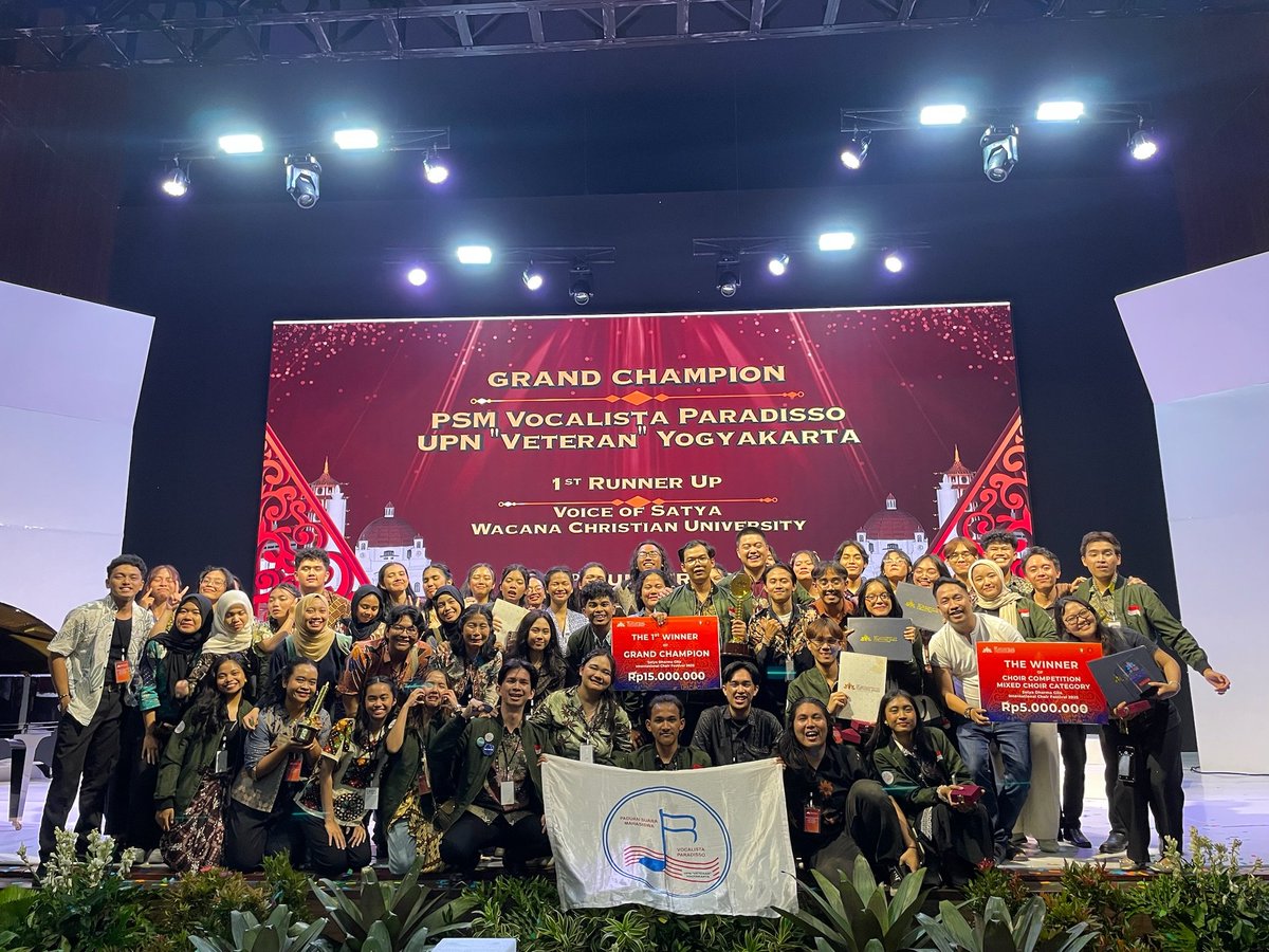 PsmVP_UPN's tweet photo. ✨Kilas Balik Perjuangan VP menuju GRAND CHAMPION ✨

September jadi bulan yang hectic banget buat kita.
Hampir tiap hari ketemu di ruang latihan, keringetan bareng, capek bareng tetapi juga ketawa bareng.
Akhirnya semua itu terbayar di
#SDGICF2025

a thread 🧵👇 https://t.co/Qa9x3U1xEt