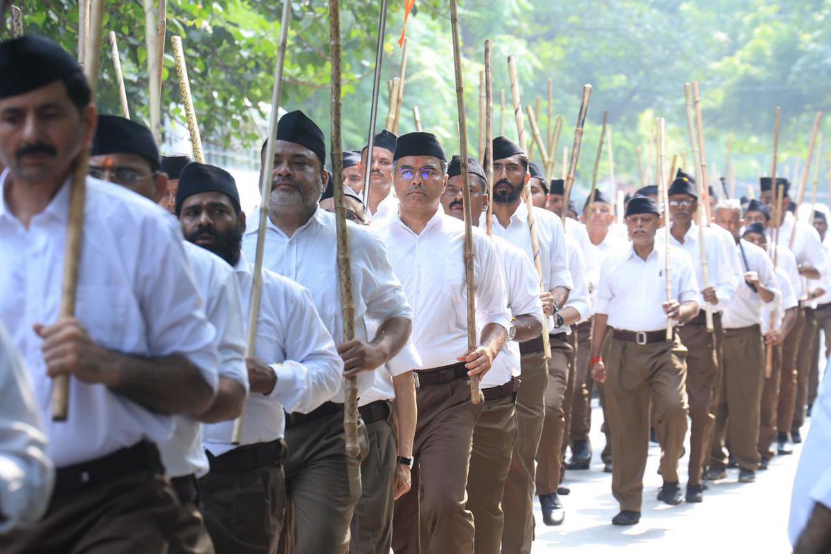 राष्ट्रीय स्वयंसेवक संघ के कार्यप्रारंभ के 100 वर्ष एवं विजयादशमी के पावन पर्व के उपलक्ष्य में दीन दयाल मंडल (नई दिल्ली नगर) द्वारा मिंटो रोड कॉम्प्लेक्स, टैगोर हॉस्टल के पास, नई दिल्ली में एक विशेष कार्यक्रम का आयोजन किया गया।

यह आयोजन संघ के 100 वर्षों की गौरवगाथा, उसके