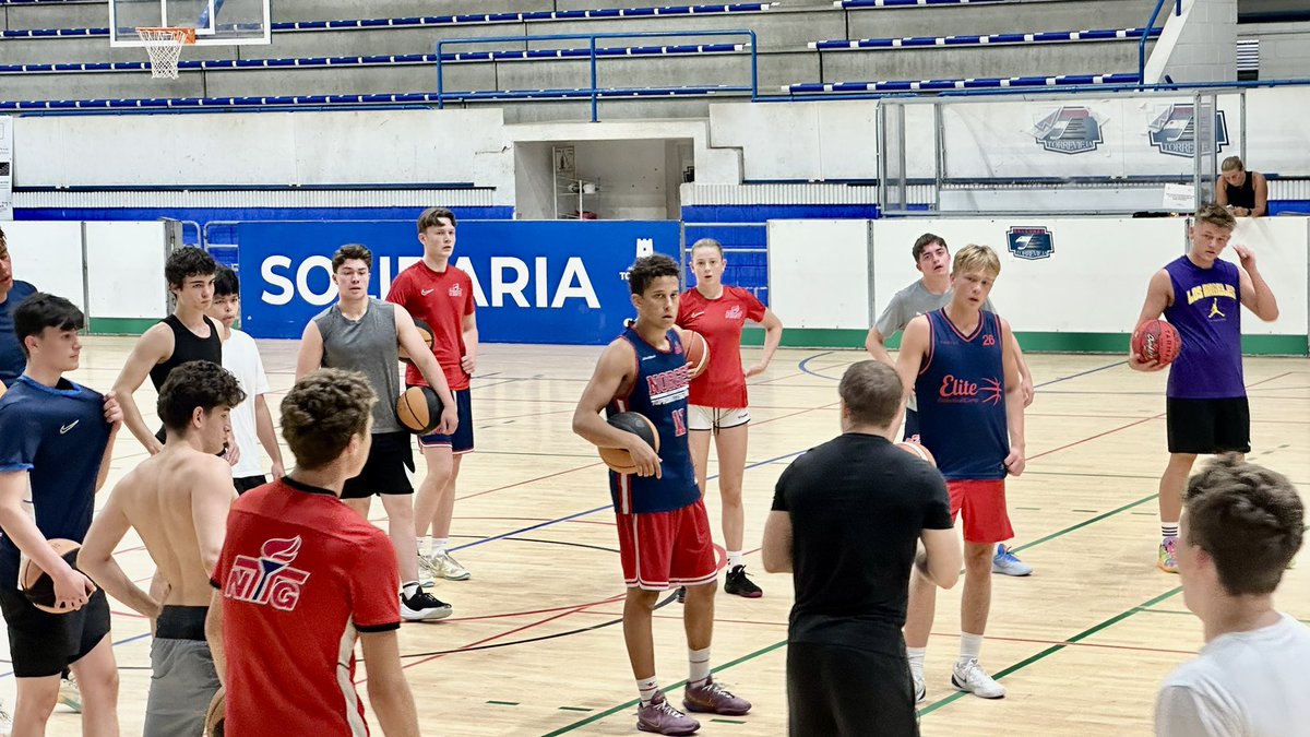 #TurismoDeportivo🌏

🇳🇴El club NTG BERGEN de Noruega con sus equipos de baloncesto y balonmano eligen Torrevieja para sus vacaciones deportivas.

👌🏻Un nuevo éxito para Torrevieja en su posicionamiento en el mercado del Turismo Deportivo para la desestacionalización.