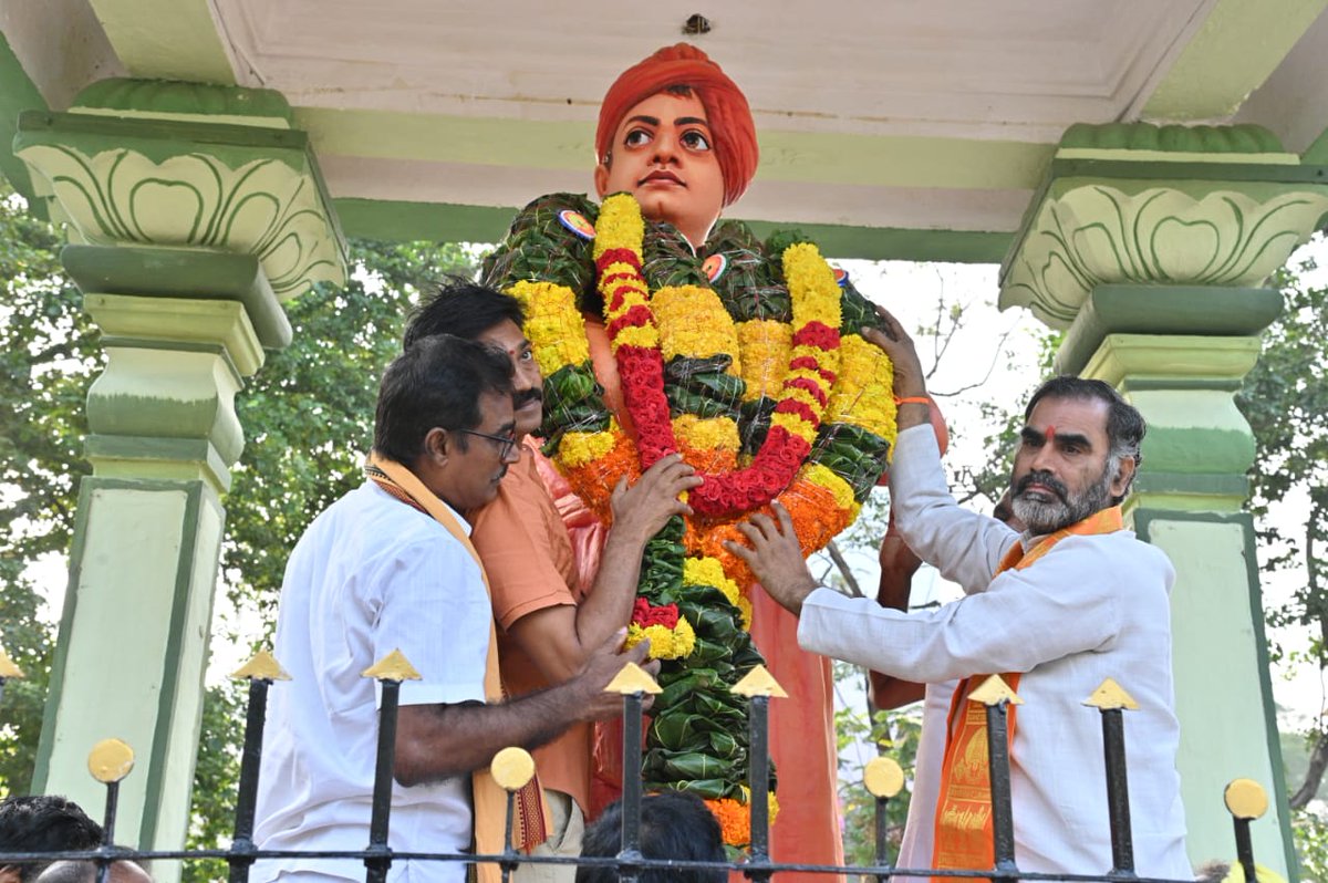 Kailash87722277's tweet photo. Swami Vivekanand Jayanthi Program https://t.co/FyI83sl5zB