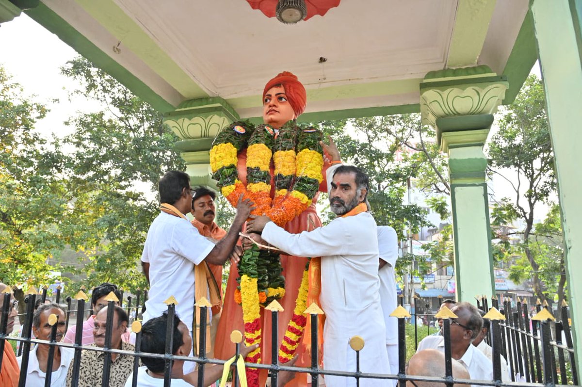 Kailash87722277's tweet photo. Swami Vivekanand Jayanthi Program https://t.co/FyI83sl5zB