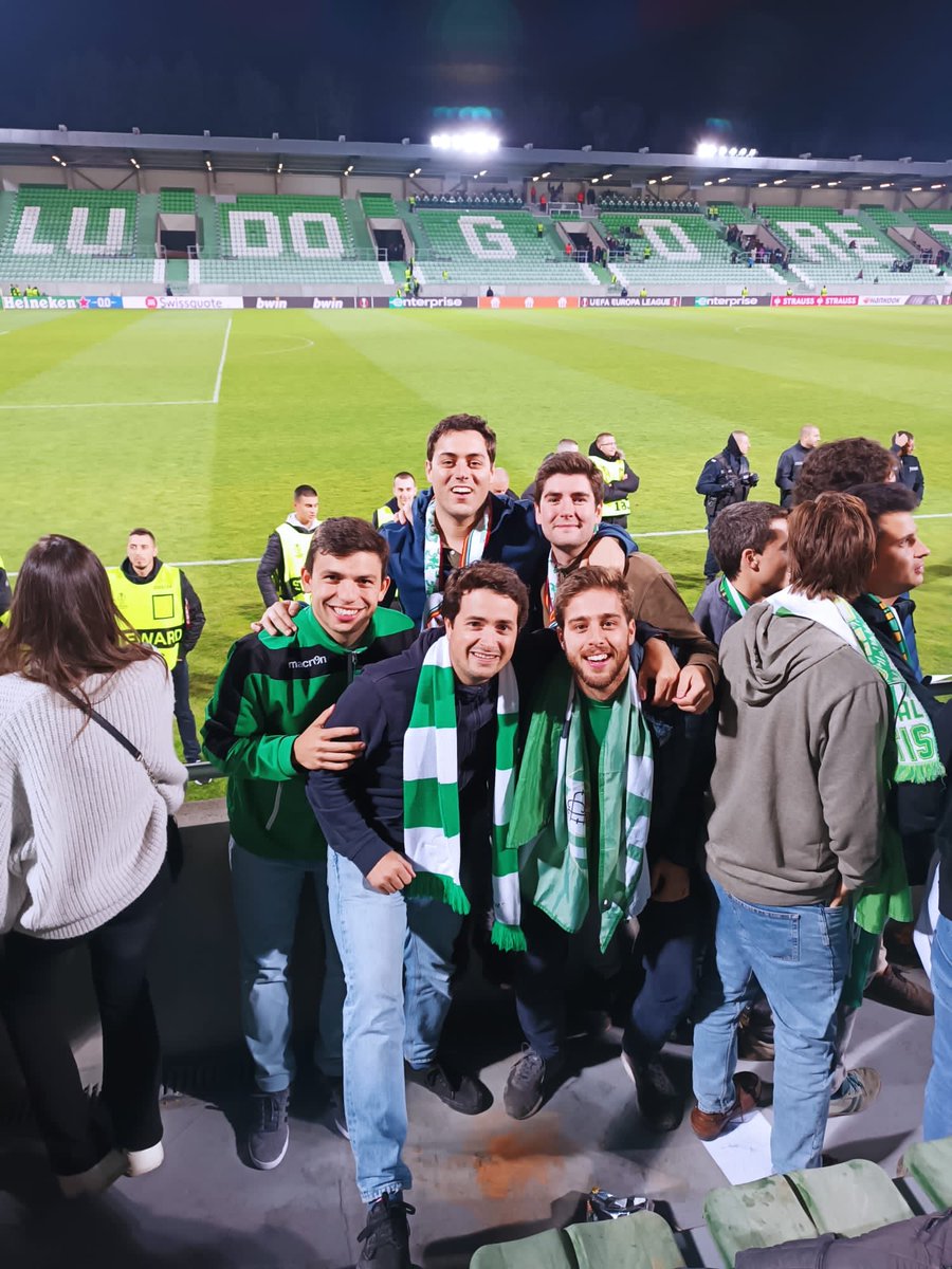 #RetroBarril 

Hay lugares en el mundo a los que solo hay que ir para ver a Su Majestad y Razgrad es sin lugar a dudas uno ellos. 

Los nuestro estuvieron presentes en la última visita a tan desapacible ciudad con un resultado que esperamos repetir hoy. 

💚🍻🇪🇸