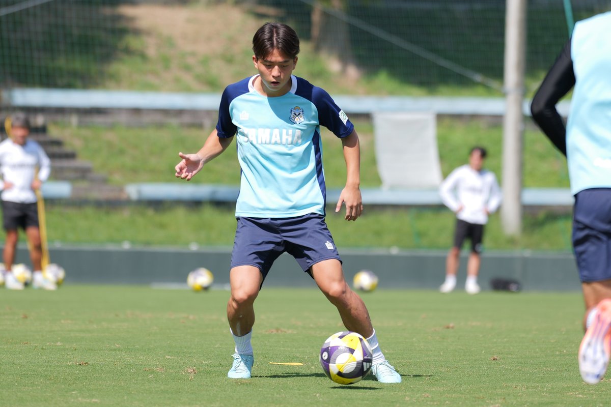 Jubiloiwata_YFC's tweet image. 𝙏𝙧𝙖𝙞𝙣𝙞𝙣𝙜✨

🔜明治安田J2リーグ 第32節
🆚ヴァンフォーレ甲府
🗓️10/4(土)16:00
🏟JIT リサイクルインク スタジアム

#ジュビロ磐田 #Jubilo