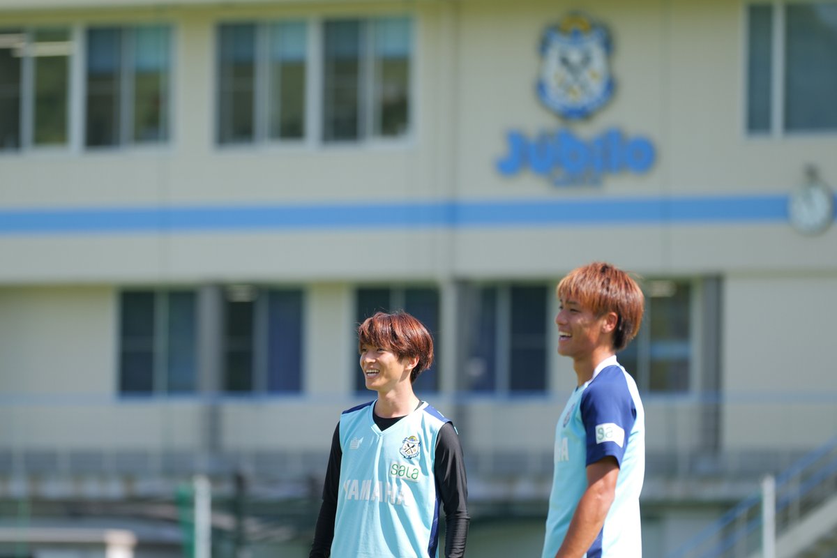 Jubiloiwata_YFC's tweet image. 𝙏𝙧𝙖𝙞𝙣𝙞𝙣𝙜✨

🔜明治安田J2リーグ 第32節
🆚ヴァンフォーレ甲府
🗓️10/4(土)16:00
🏟JIT リサイクルインク スタジアム

#ジュビロ磐田 #Jubilo
