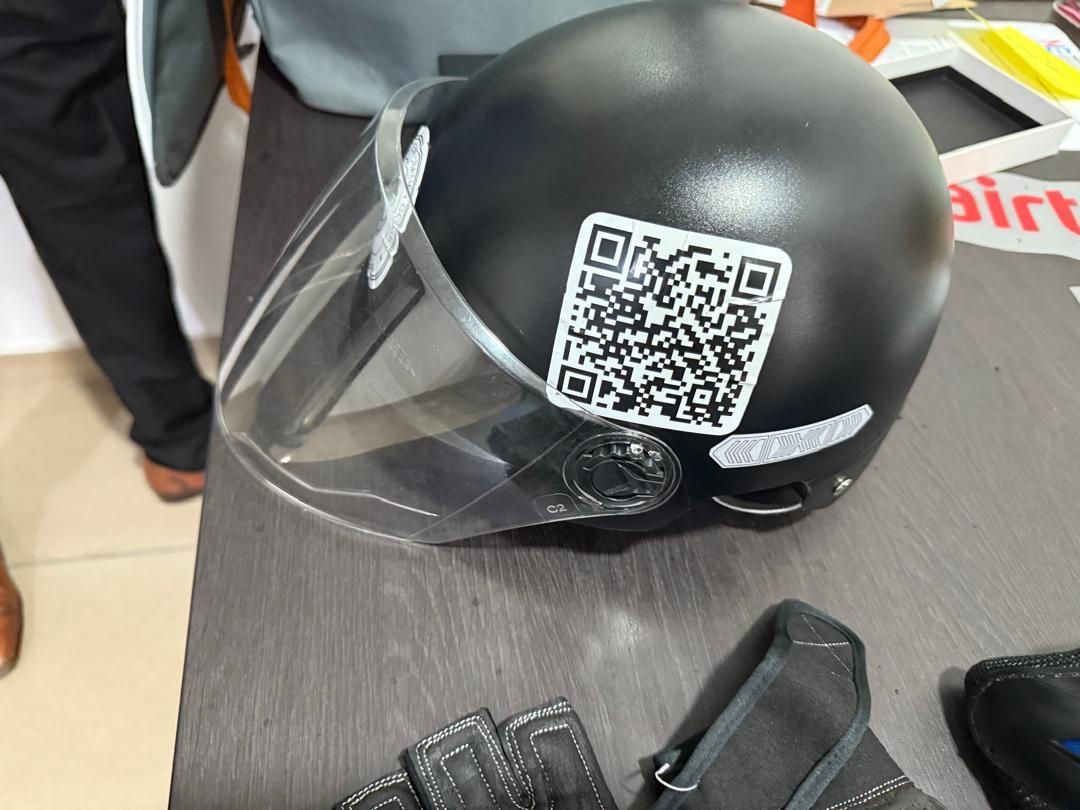 kinwewa's tweet photo. 🛡️ Kit KINWEWA : C'est la protection intégrale ! 📦

L'enrôlement vous donne accès à un pack complet, bien au-delà du casque. C'est l'investissement pour votre sécurité et votre statut légal.

Voici ce que vous recevez : 👇 https://t.co/eG4f8YmFOp