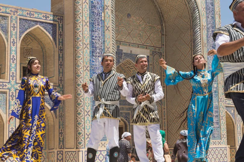ImtiazMadmood's tweet photo. Uzbekistan, a 94% Muslim majority country, as part of its broader reform agenda, implemented the following measures:

1. Banned face-covering clothing in public.
2. Restricted hijabs in schools.
3. Prohibited private religious education for children.
4. Required surveillance cameras in mosques.
5. Controlled publication of religious literature.
6. Monitored and censored imams, discouraging social media use.
7. Penalized participation in unauthorized religious gatherings.
8. Regulated Hajj through state-managed applications.
9. Promoted a state-sanctioned, secular version of Islam.