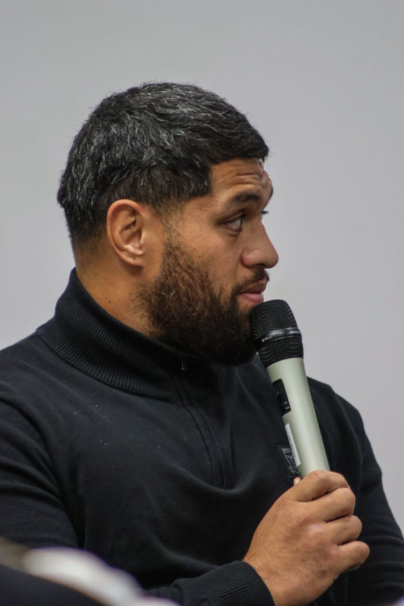 Hull FC Foundation (@fccomfoundation) on Twitter photo ๐๐๐ฅ๐๐ง๐๐๐ ๐๐ฉ๐๐ก๐๐ก๐ ๐ค๐ค
Last nightโs Hull FC Heritage Evening proved to be a huge success! The event was made even more special by the presence of Director of Rugby Gareth Ellis and Vice Captain John Asiata who both took time to share their Rugby League stories! ๐ ๐๐๐ฅ๐๐ง๐๐๐ ๐๐ฉ๐๐ก๐๐ก๐ ๐ค๐ค
Last nightโs Hull FC Heritage Evening proved to be a huge success! The event was made even more special by the presence of Director of Rugby Gareth Ellis and Vice Captain John Asiata who both took time to share their Rugby League stories! ๐