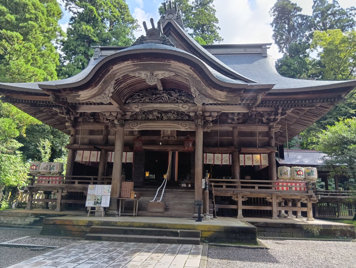nipanipa128's tweet image. 加茂公園で公演して
りすと戯れらなかった分
アートと戯れ
帰りに三条系背脂ラーメンで
満たされた
秋晴れの平日休み😚👍
#日常
#夫婦の休日
#御朱印集め
#ultrasoul熱唱
#ラーメンを食べる