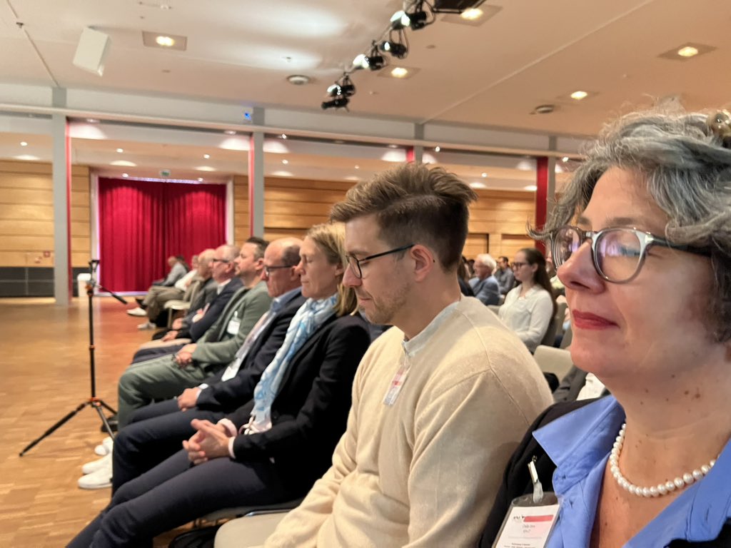 healthcare_de's tweet image. Herbsttagung @BvKHIT in Hannover: „StartUps 4 HealthCare“ mit #Felia, #Fluint Health, #QuickGuide, #smapOne, #SmartArzt - und dem Gewinner #Quickticket 👍👌
