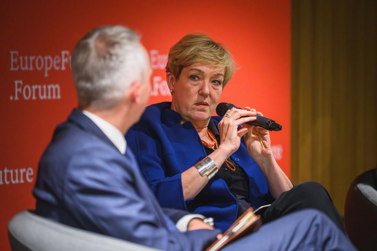 Res Publica Nowa (@respublicanowa) on Twitter photo Constanze Stelzenmüller w rozmowie z <a href="/staskaleta/">Staś Kaleta</a> ostrzega przed słabościami Europy w obliczu rosyjskich działań hybrydowych. „Prawdziwe niebezpieczeństwo tkwi w szarej strefie: propagandzie, dezinformacji, sabotażu i nękaniu." Więcej w linku poniżej:
respublica.pl/teksty/europa-… Constanze Stelzenmüller w rozmowie z <a href="/staskaleta/">Staś Kaleta</a> ostrzega przed słabościami Europy w obliczu rosyjskich działań hybrydowych. „Prawdziwe niebezpieczeństwo tkwi w szarej strefie: propagandzie, dezinformacji, sabotażu i nękaniu." Więcej w linku poniżej:
respublica.pl/teksty/europa-…