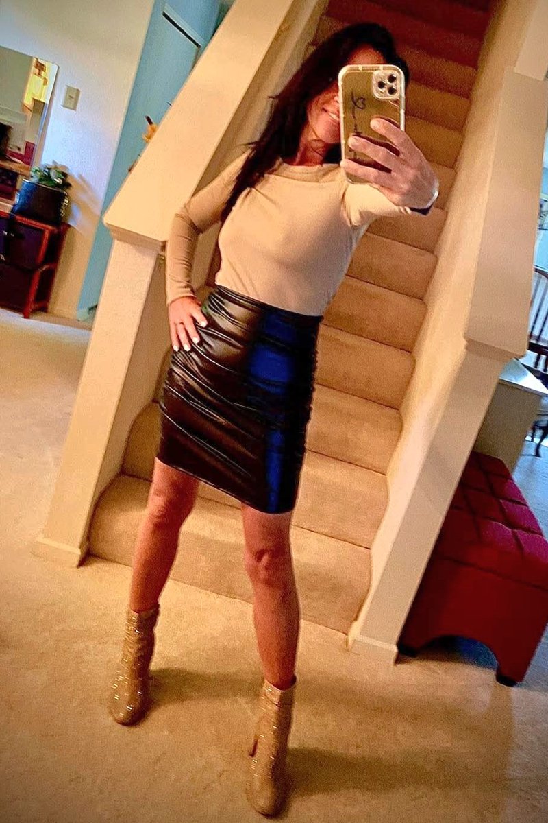 Real Women Posts tweet media