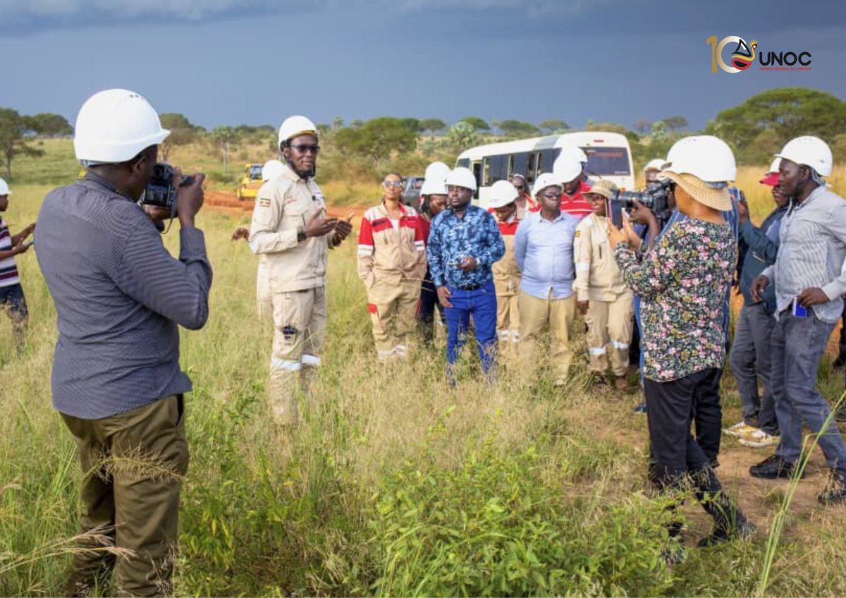 This week, 35 of the country’s top news editors and producers are touring Hoima, Kikuube, Buliisa, and Nwoya, home to Uganda’s Oil and Gas projects. From the Tilenga and Kingfisher fields to the refinery site, the field visit gives journalists a front-row seat to Uganda’s journey