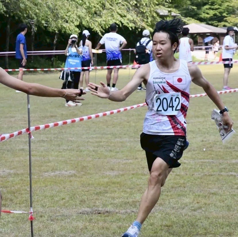 orienteeringJOC's tweet photo. ||◤𝙄𝙉𝙏𝙀𝙍𝙑𝙄𝙀𝙒🏆◢|| 
#全日本ミドルロング 2025
小坂 晄慧選手🏃‍♂️(桐朋IK)

▶ あなたにとって全日本大会とは？
「夢・希望・ドラマが詰まった"アツい"大会」
▶ 今大会での目標は？
「大学生に勝ちたい」 https://t.co/H7d05L2uu6