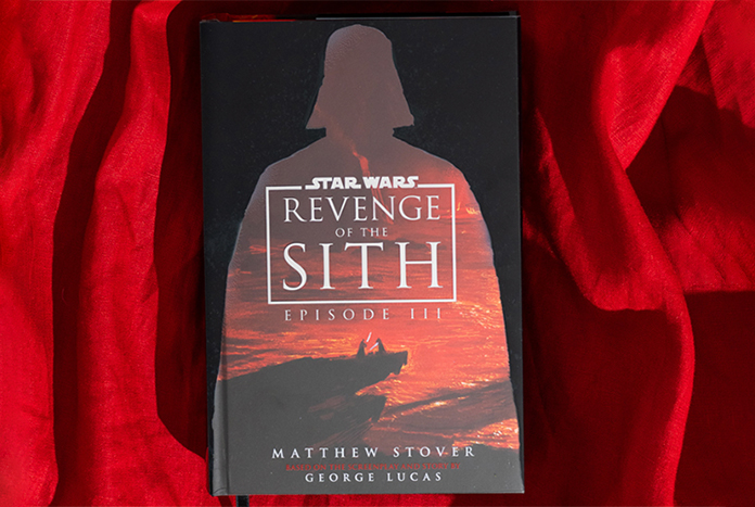 JediNewsNetwork's tweet photo. Closer Look at the New Deluxe Novelisation of Revenge of the Sith, Available from October 14th - https://t.co/VTIUVDieeL #StarWars #RevengeOfTheSith #RandomHouseWorld #Lucasfilm #MatthewStover @StarWarsByRHW @StarWars #TomHoeler https://t.co/mN0Z6MqfE2