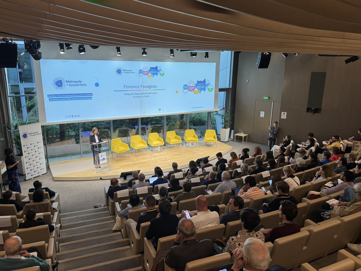 Mots d'accueil et ouverture de l’édition 2025 par <a href="/ASantini_Issy/">André Santini</a>, <a href="/Xavier_Lemoine/">Xavier Lemoine</a> et <a href="/PavageauFloren2/">Pavageau Florence</a>. 

Au programme ⬇️
📌Grands témoignages
📌Présentation des lauréats des Trophées métropolitains de l’Economie Circulaire et Solidaire et remise des Trophées.