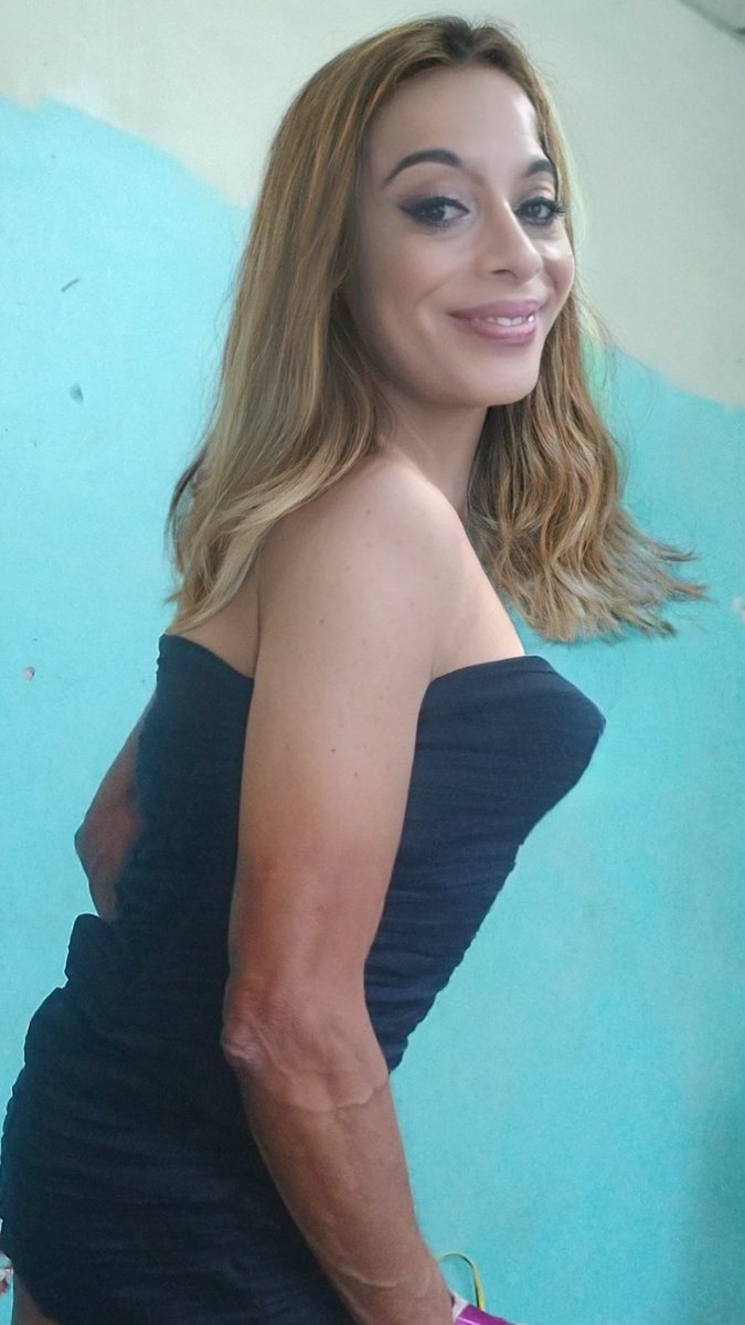 VillymarT's tweet photo. Quiero un hombre que me haga sentir su mujer ❤️ que me haga el amor 😘 .
Quiero ser sumisa.

Caracas https://t.co/04FERW3Ha0