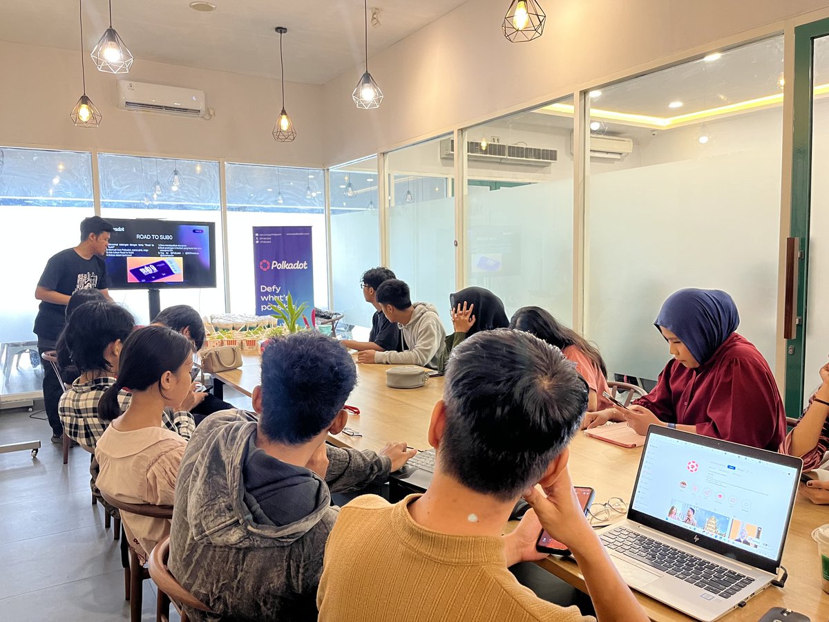 Art Space tweet media