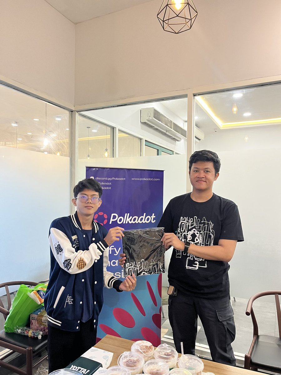 We shared a lot of knowledge and information about Polkadot with students at Hasanuddin University last weekend. 😁
<a href="/DOTmeetups/">Polkadot Meetups</a>