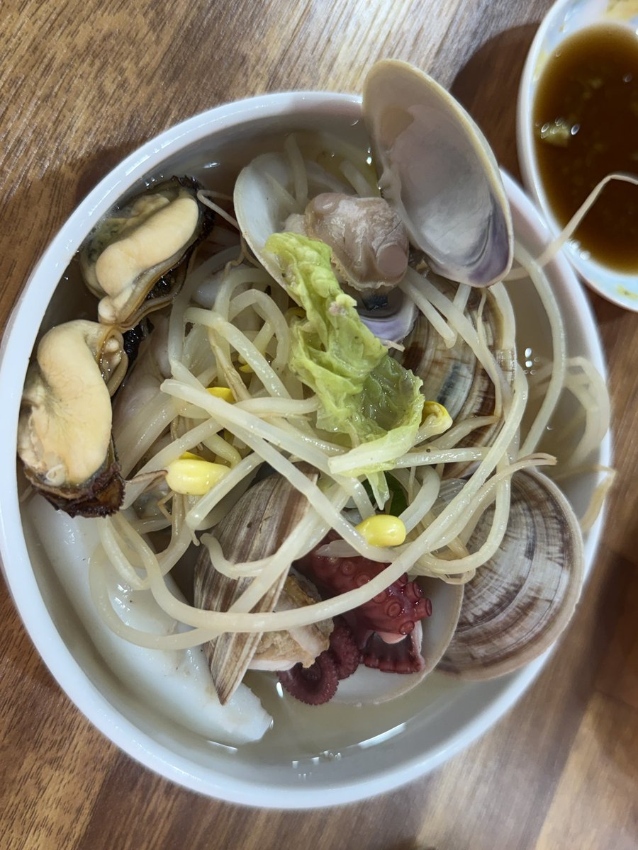 goo2kim's tweet photo. 몸보신 칼국수 https://t.co/3vtm2yEceL