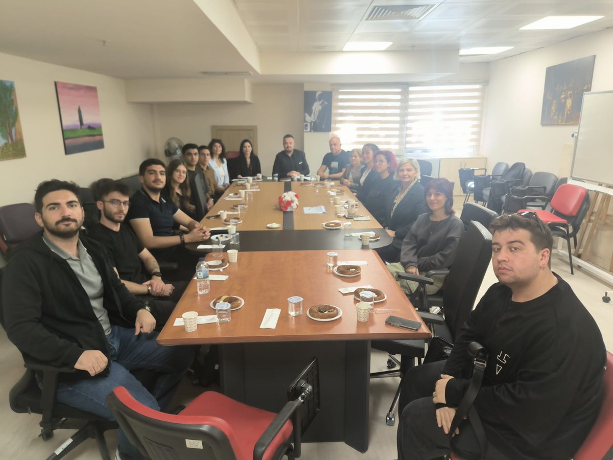 🎓 Öğrenci topluluklarımızla buluşmalarımız sürüyor! 💬
Güz Dönemini en verimli şekilde geçirmek için öğrencilerimizle sürekli iletişimdeyiz. 🤝✨

<a href="/AnkaraUni/">Ankara Üniversitesi</a>
<a href="/necdetunuvar/">Necdet Ünüvar</a>