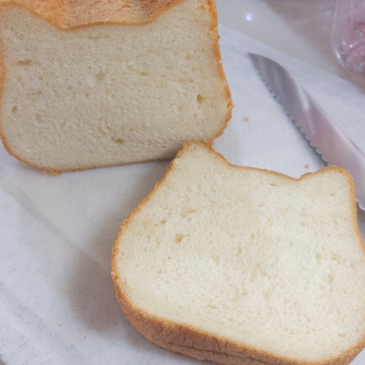 lawlite820's tweet photo. ねこねこ食パンだいすき https://t.co/eGQdSo6DRx