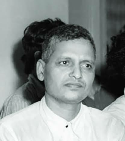मेरे आदर्श ...

धर्म के लिय दोनों महापुरुषों ने विधर्मियो का अंत किया..

जय श्री राम 
नाथूराम गोडसे अमर अमर रहे