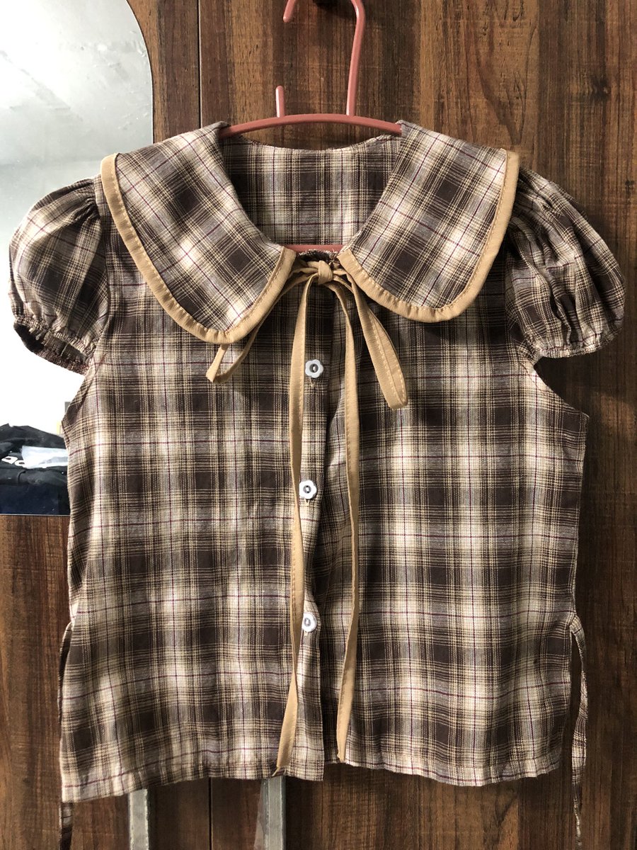 pntfang__'s tweet photo. ส่งต่อค่า ใส่ครั้งเดียว มีเชือกผูกหลัง
Price : 100 รวมส่ง 📮 
#เสื้อผ้ามือสอง #ส่งต่อเสื้อผ้า #เสื้อผ้ามือสองราคาถูก #เสื้อผ้ามือสองสภาพดี  #เสื้อผ้ามือ2 #เสื้อผ้าy2k #โล๊ะตู้เสื้อผ้า #โล๊ะตู้ #เสื้อครอป https://t.co/7PtfpOh5wd