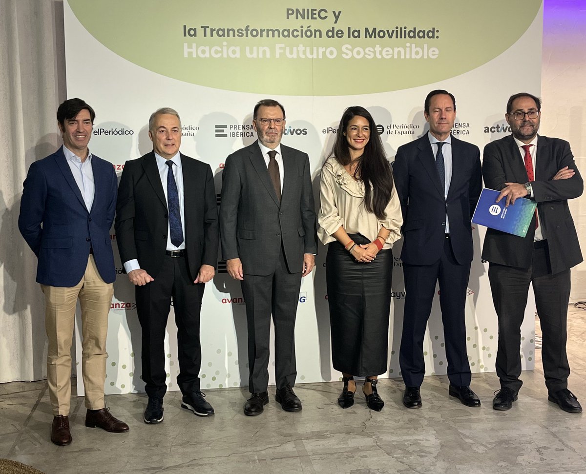 🚗🍃  Hacia un futuro sostenible

📆 Hoy participamos en la jornada organizada <a href="/ActivosEP/">Activos</a> y Prensa Ibérica para presentar el informe sobre el Plan Nacional Integrado de Energía y Clima (PNIEC) de la <a href="/ufvmadrid/">Universidad Francisco de Vitoria</a>.

#AyvensES