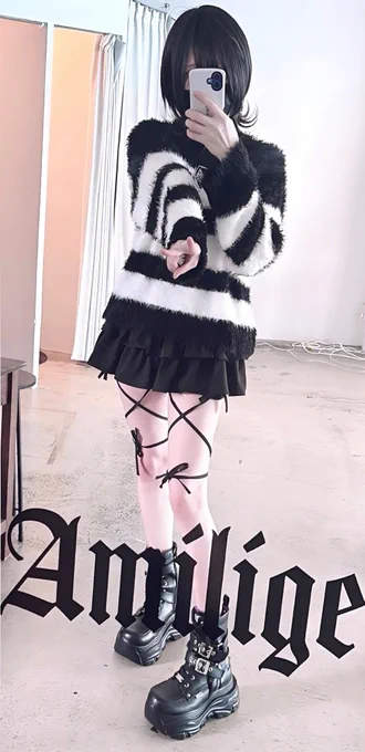普段からオシャレなんでしょ?って言われたので。 デート私服↓ 絶望してる日の私服↓