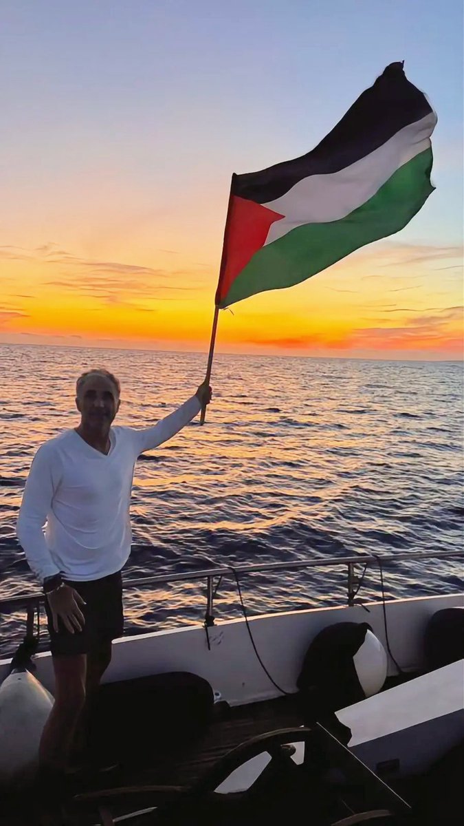OrfhlaithBegley's tweet photo. Sinn Féin Senator Chris Andrews has been illegally detained by armed Israeli soldiers in international waters while on board the global Sumud Flotilla.

This violent interception is a blatant violation of international law. The Irish government must act!

Saoirse Don Phalaistín🇵🇸 https://t.co/ccRHVpWGMC
