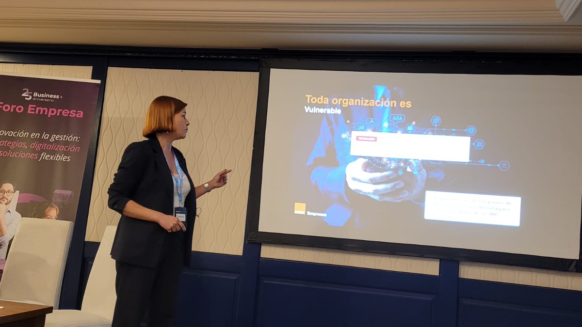 🌐Marta Calderón Comas, especialista en soluciones digitales para empresas de <a href="/MASORANGE_ES/">MasOrange</a>, nos brinda una presentación sobre la Ciberseguridad, una realidad y un reto para las empresas aquí en #ForoEmpresa Bilbao 📍