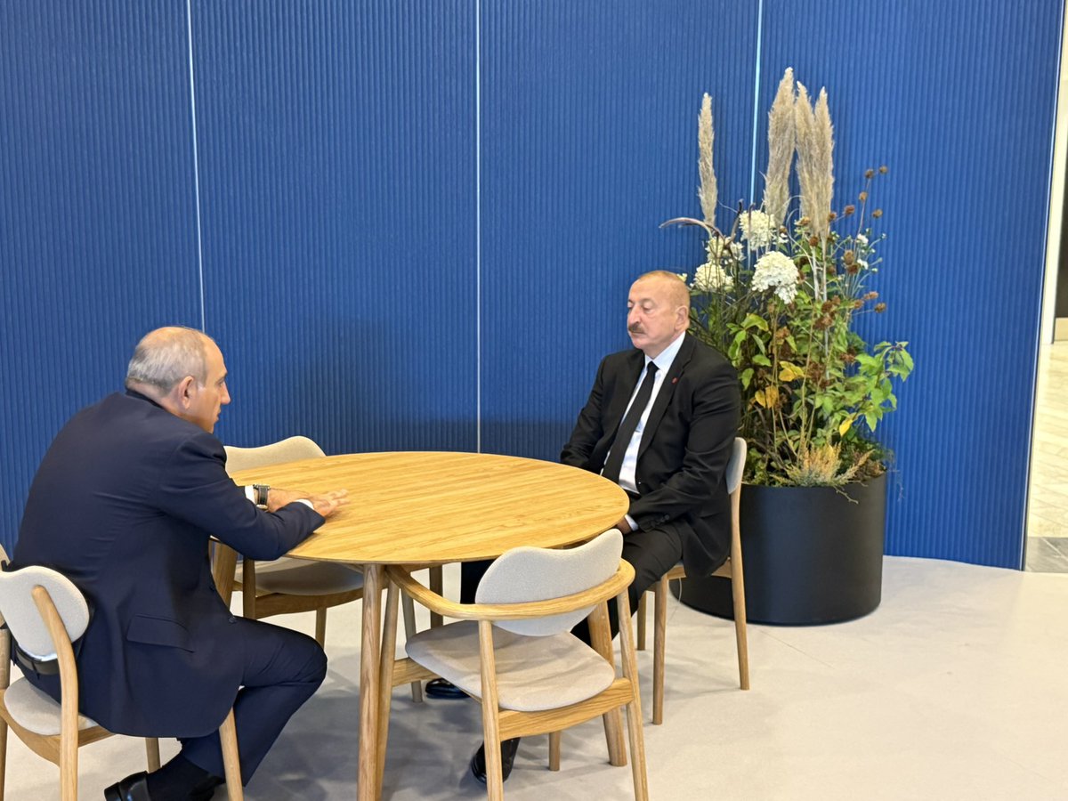 President Ilham Aliyev and Prime Minister Nikol Pashinyan met in Copenhagen on 2 October 2025, on the margins of 7th EPC.  Both sides highlighted significance of agreements reached at Washington Peace Summit initiated by the US President Donald J. Trump.

president.az/az/articles/vi…
