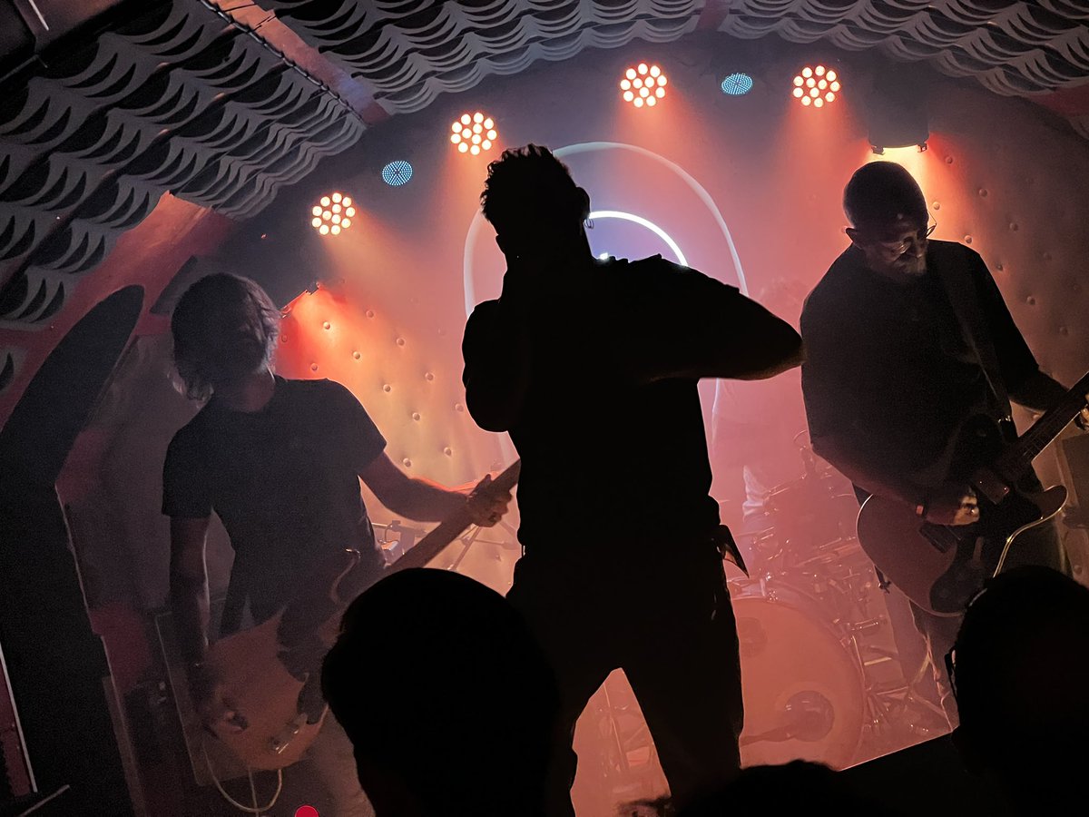 MonteroSierra's tweet photo. @elperroclubmad echa sus puertas. Grandes recuerdos y experiencias vividas:  @psychorebelfront @Delobos1 
|
Play #Video 🔴▶️  https://t.co/lBy03fPggt vía @MonteroSierra https://t.co/MY63Vtyyqa
