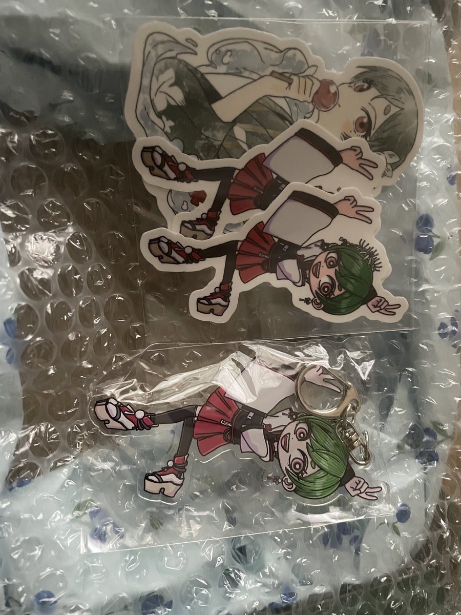 Metaxlose's tweet photo. 今更だけど……届いたよ！
めちゃかわです
ところでこれはシールなの？
これは なすればええと?w

色んなリアリティの方から
手紙もらったことあるけど
ダントツに長文で震えました((((;゜Д゜))) https://t.co/Y5jqt34irY