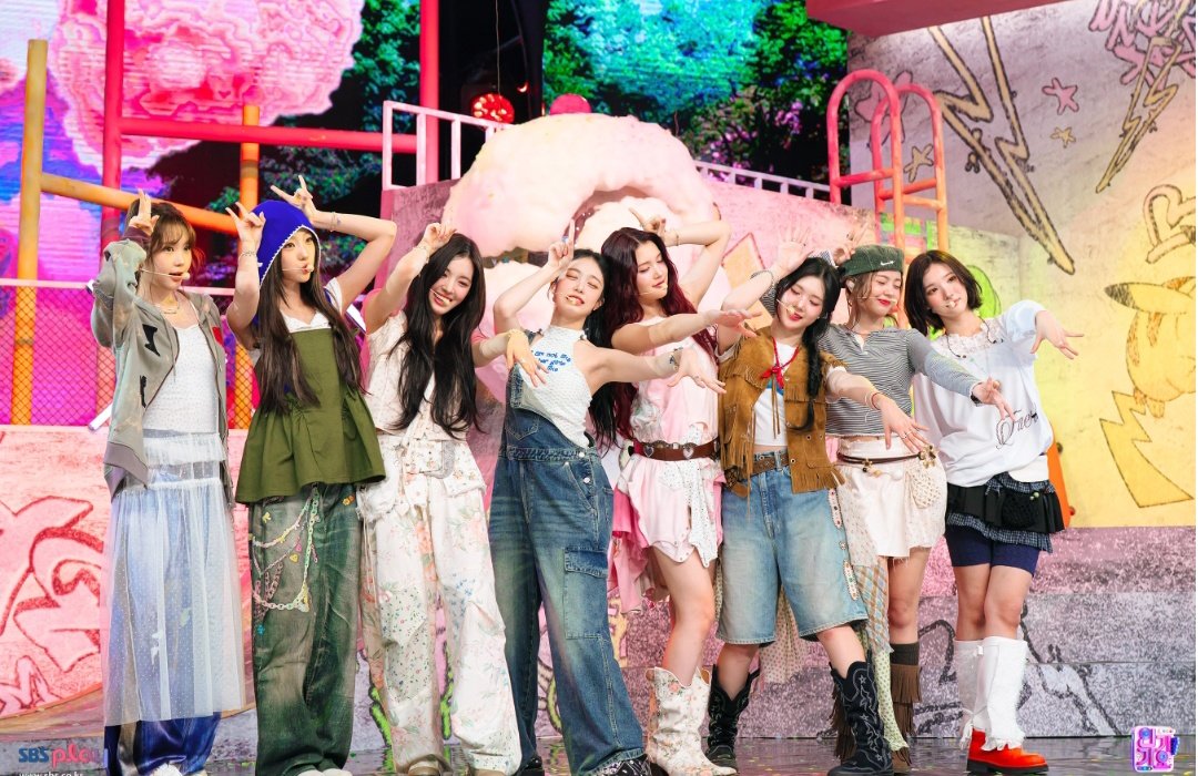 📸 SBS PLAY updates with Hearts2Hearts 

#Hearts2Hearts #하츠투하츠