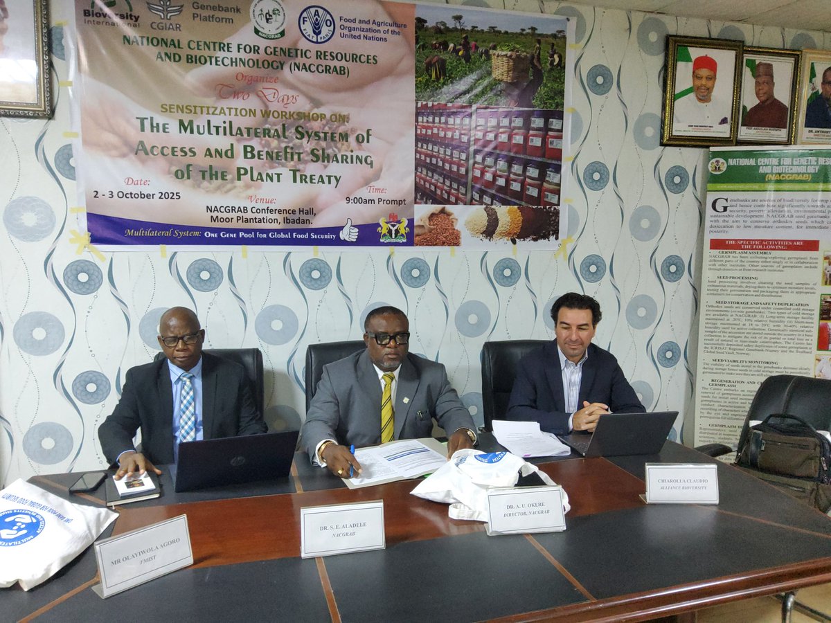 nacgrab's tweet photo. 📢 The 2-Day Sensitization Workshop on the Multilateral System of Access & Benefit Sharing of the Plant Treaty has commenced today at NACGRAB, Ibadan.
The Director’s opening remarks set the tone for collaboration, food security, and shared benefits.
#CropTrust #FAO #NACGRAB https://t.co/OKiXb9461S