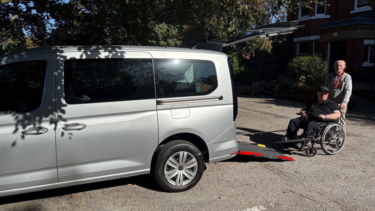 ConversionsTbc's tweet image. Delivery day Gareth from Chester.

Gareth was very excited to see us arrive with his new Wheelchair Accessible Volkswagen Caddy. He couldn&apos;t wait for his first journey in it.

☎️ Call: 0800 999 5090💻Visit: brnw.ch/21wWhvZ

#HappyHandover #WheelchairAccessibleVehicles