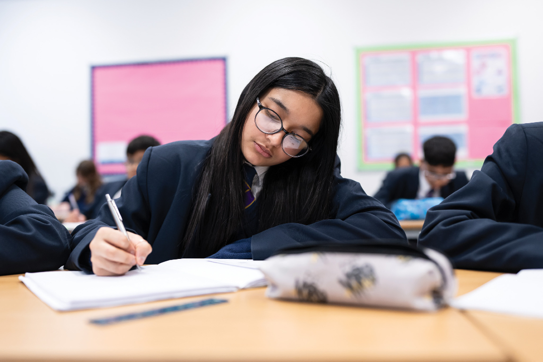 AvantiSchools's tweet image. At Avanti Fields, science is an adventure in curiosity. Through experiments & exploration, students build knowledge, imagination & problem-solving for life.
#AvantiFields #ScienceLearning #STEM
