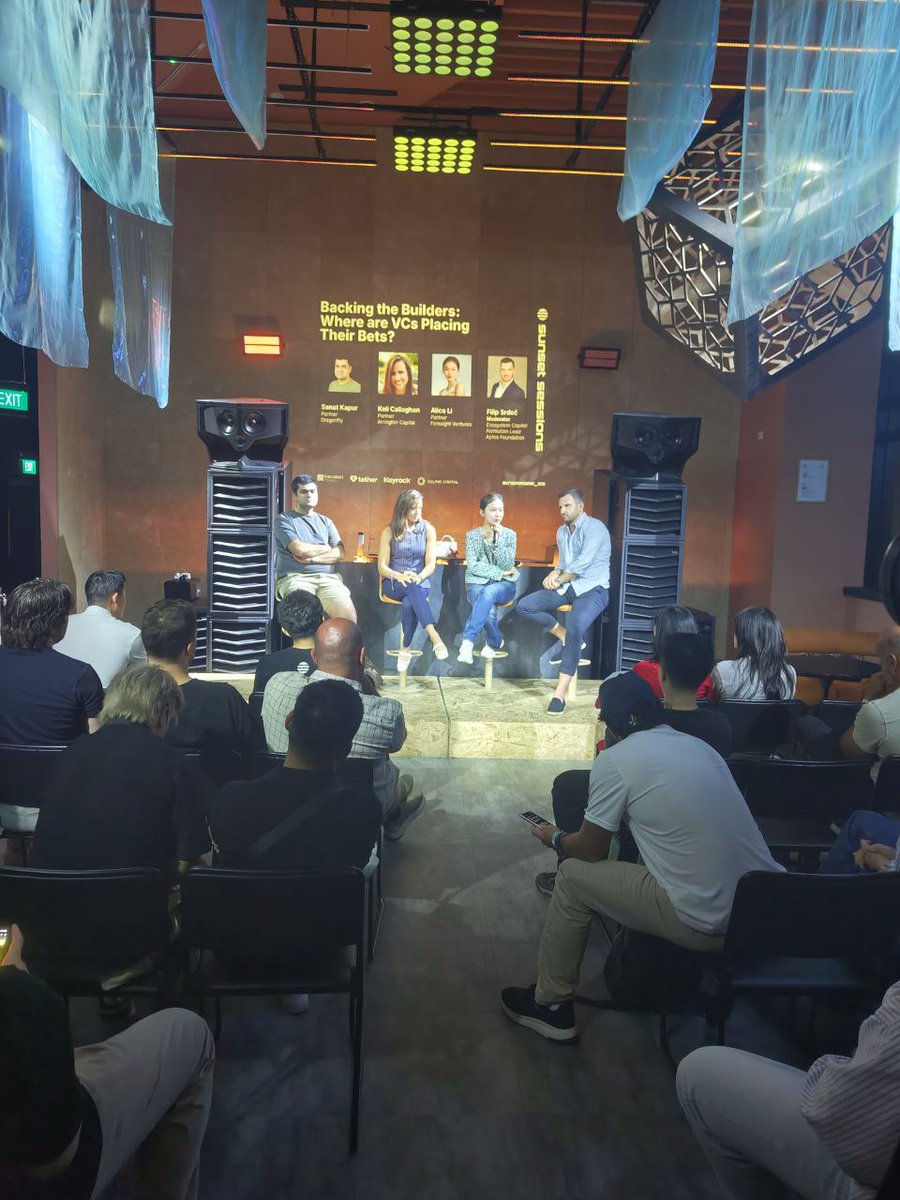ForesightVen's tweet image. Still going strong on Day 2 in Singapore @token2049 ,@aliceL991 represents the team at key events and interviews, discussing the strategic vision of our latest Stablecoin Infrastructure Fund. 

Great to share the stage with -
@Aptos @TheStreet @RTB_io @BlockchainFF @bitgetglobal…